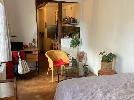 studio 1 pièce 22 m²