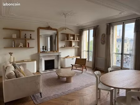 arc de triomphe – élégant appartement haussmannien de 75 m² entièrement rénové avec vue to