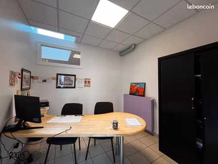 location de bureau privé (10m2) dans un espace de coworking à mornant