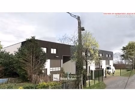 local bureaux 833 m²