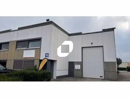 local d'activité 797 m²