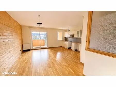 appartement t4 de 75 m² avec balcon  cave et garage