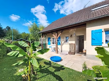 maison 4 pièces 77 m²