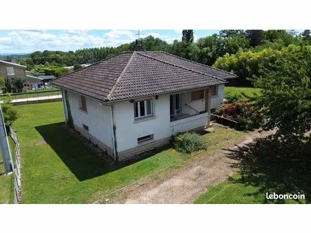 propriété 8 pièces 121 m²