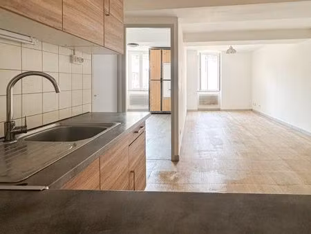 appartement t2 + garage + stationnement