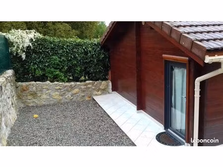 magnifique chalet d’habitation en madriers massifs