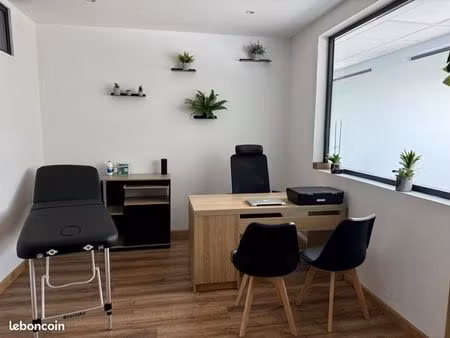 à louer sur mougins (06) – salle de consultation au sein d’un cabinet de kinésithérapie – 