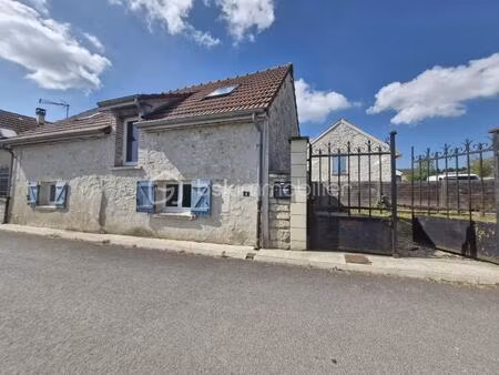 maison en pierre de 63 85 m² à mont-sur-courville