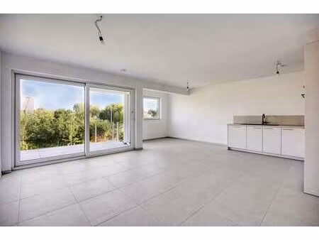 nouvel appartement économe en énergie 2 chambres et jardin