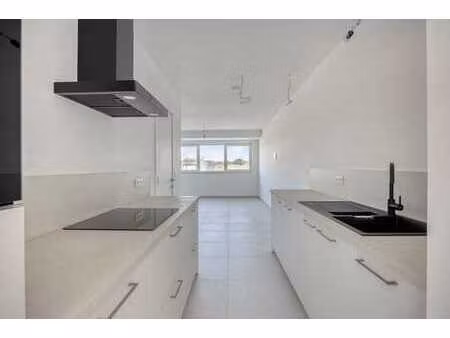 nouvel appartement duplex 2 chambres et terrasse