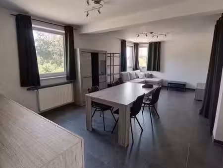 appartement 2 chambres avec place de parking