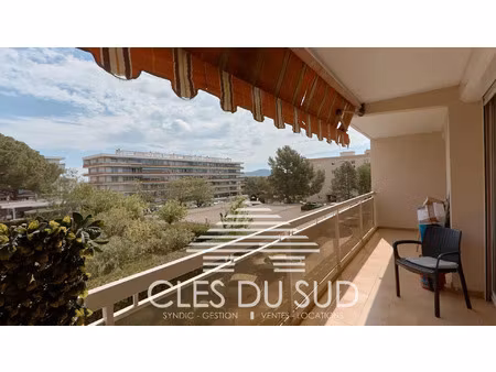 location appartement 5 pièces 93 m² à la garde (83130)