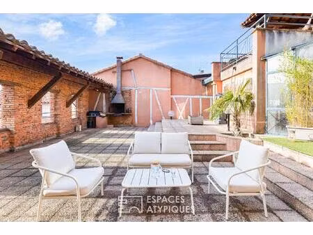 maison d'exception  vues et terrasses en coeur de village