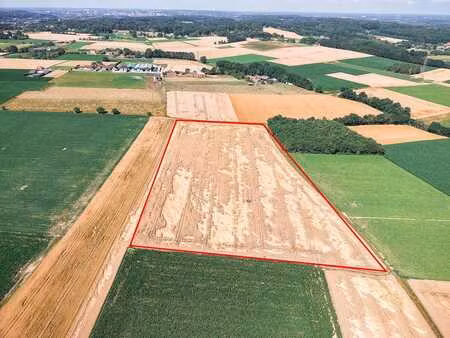 prachtig stuk landbouwgrond op toplocatie in groene omgeving