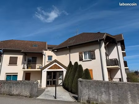 studio 1 pièce 33 m²