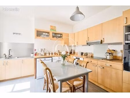duplex 5 pièces 121 m²