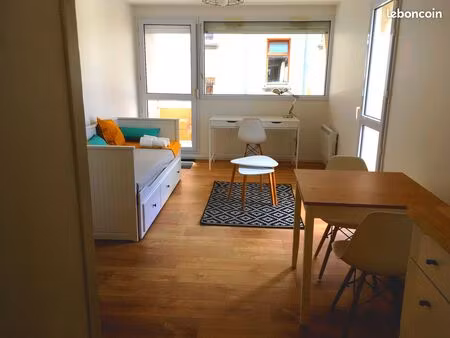 studio meublé avec deux balcons - quartier championnet