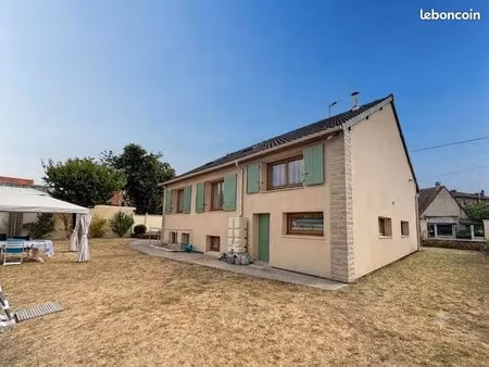 maison 6 pièces 121 m²