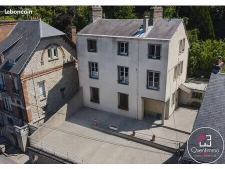 immeuble 10 pièces 198 m²