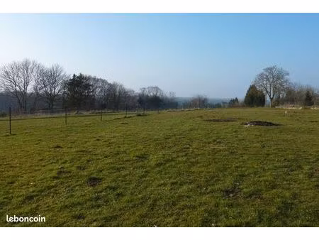 terrain constructible d'une surface de 1640 m2