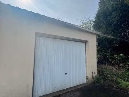 parking/box 12 m² chauny