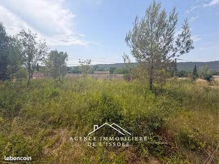 terrain 1801 m² camps-la-source