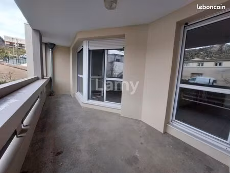 appartement 4 pièces 81 m²