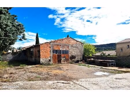 entrepôt 135 m² châteauneuf-val-saint-donat