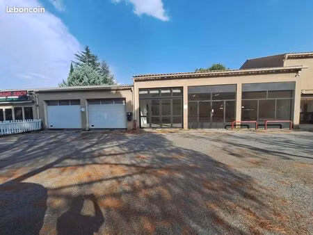 local commercial 210 m² - peyruis
