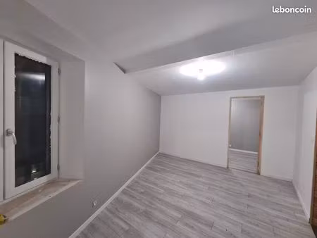 appartement ebreuil centre