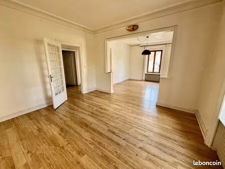 studio 5 pièces 94 m²