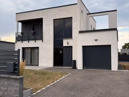 maison 4 pièces 105m2