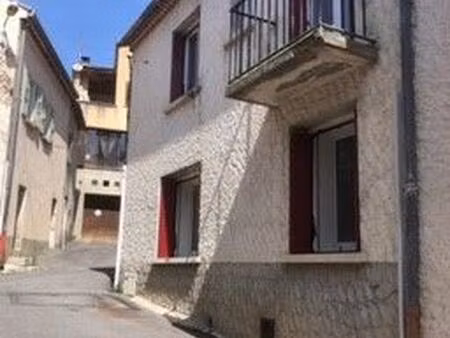maison de village - location meublée t3