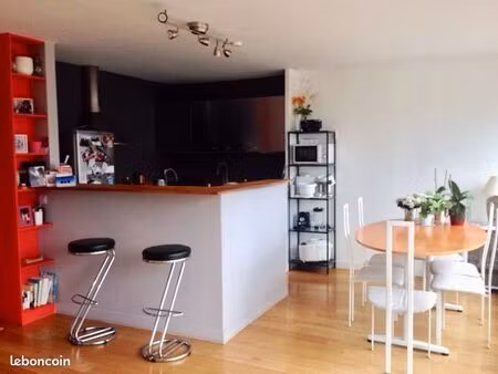 appartement 2 pièces 64 m²