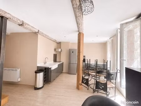 grand studio meublé avec espace nuit