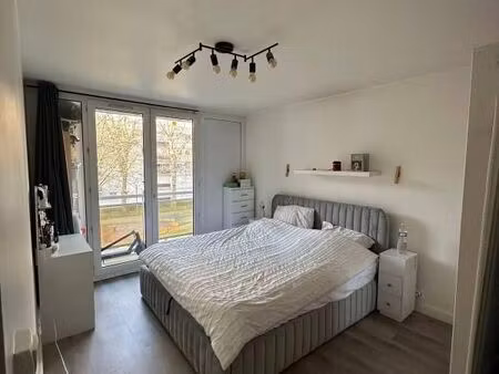 appartement 3 pièces 58 m²
