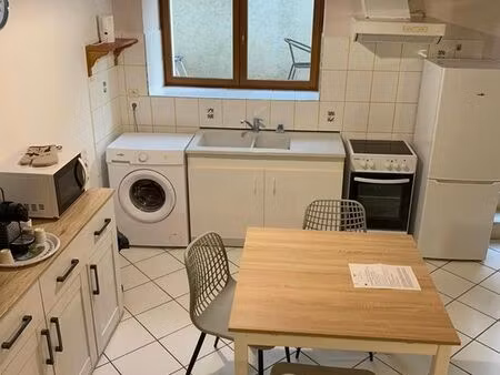 loue maison 2 pièces avec jardin