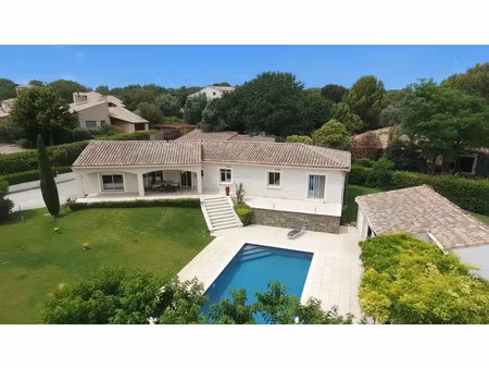 vente maison 6 pièces 230 m² l’isle-sur-la-sorgue (84800)