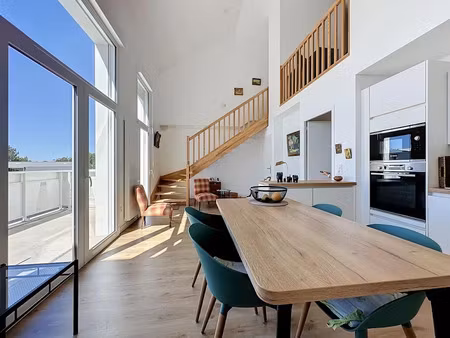 vente duplex 4 pièces 96 m² à la rochelle (17000)  454 000 €