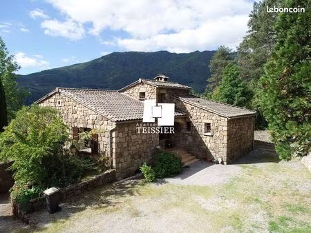 chalet 5 pièces 112 m²