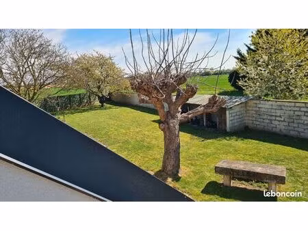 +de 1000m2 de terrain   dépendances  pavillon à rafraîchir ....