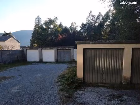 garage à louer