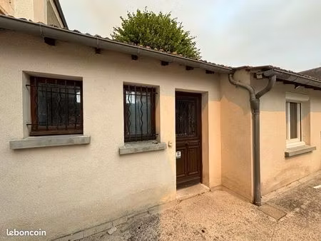 maisonnette t2 meublée + terrasse
