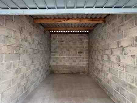 box - 18 m2