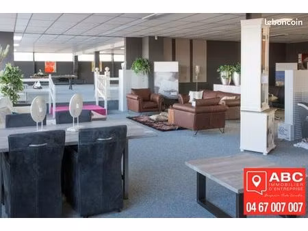 local commercial 830 m² narbonne