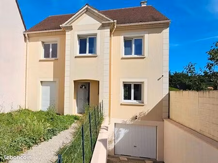 maison 6 pièces 145 m²