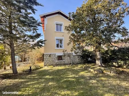 maison de maitre