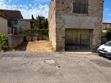 remise agricole en pierre avec terrain
