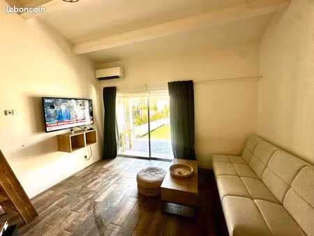appartement t2 avec mezzanine – jardin privatif – piscine – les issambres