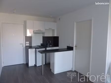 studio 1 pièce 30 m²